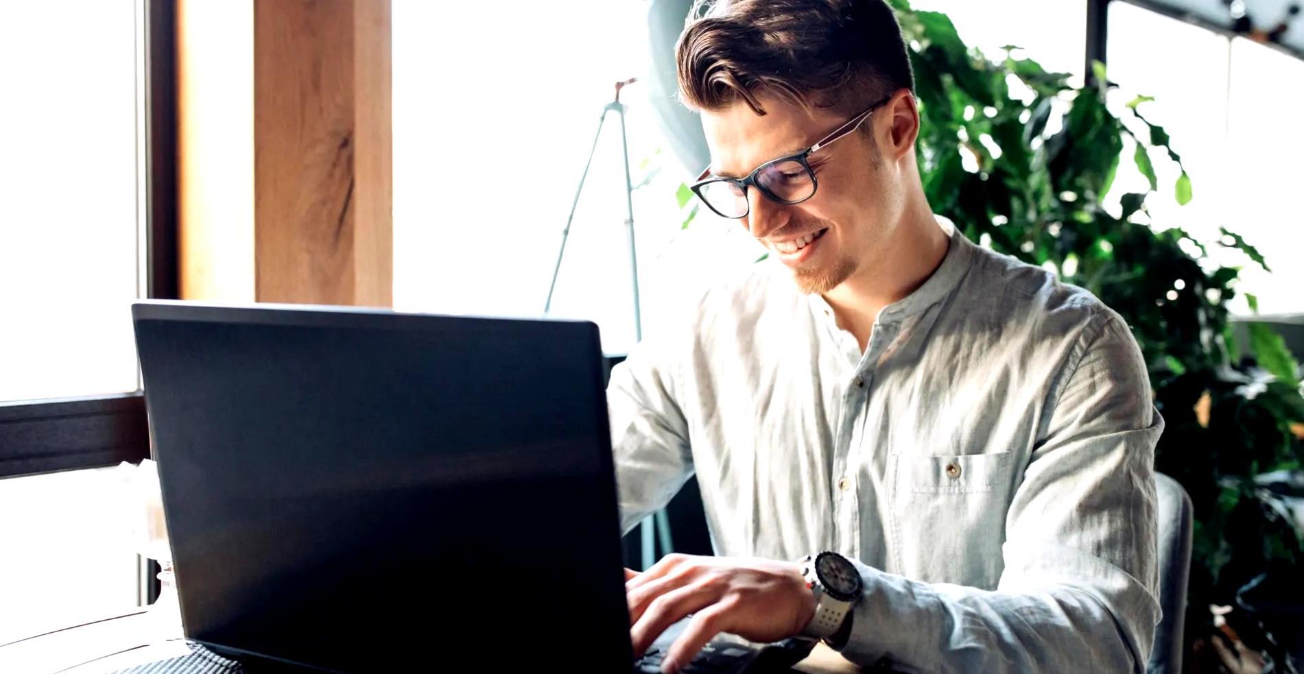 Arbeitsbereich mit Materialien